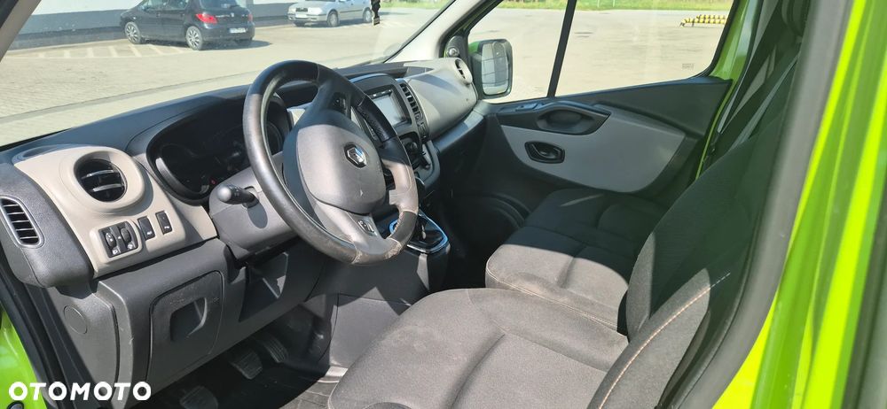 Renault Trafic Grand 1.6 dCi - 14