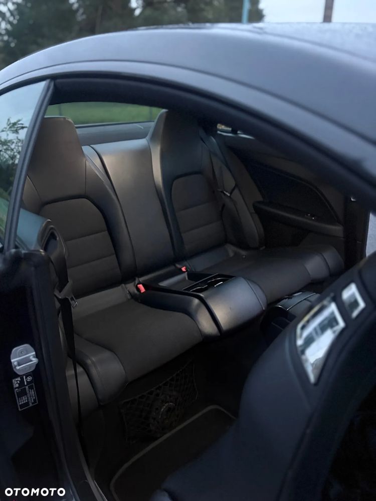 Mercedes-Benz Klasa E 350 CDI BlueEff - 13