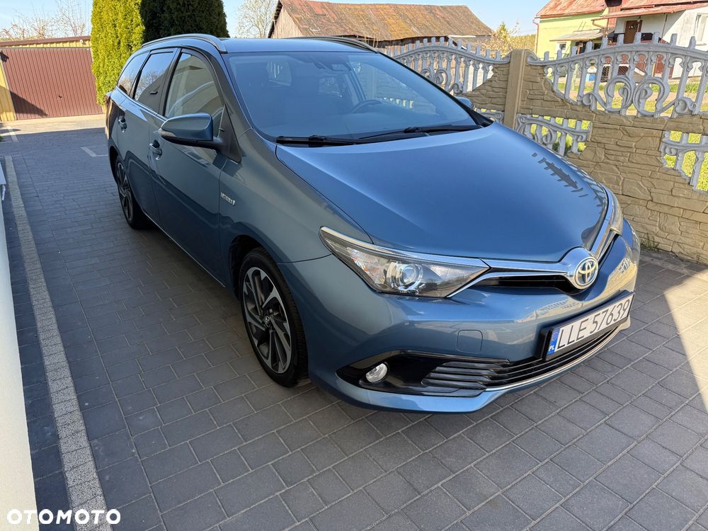 Toyota Auris 1.8 HSD Sol - 3