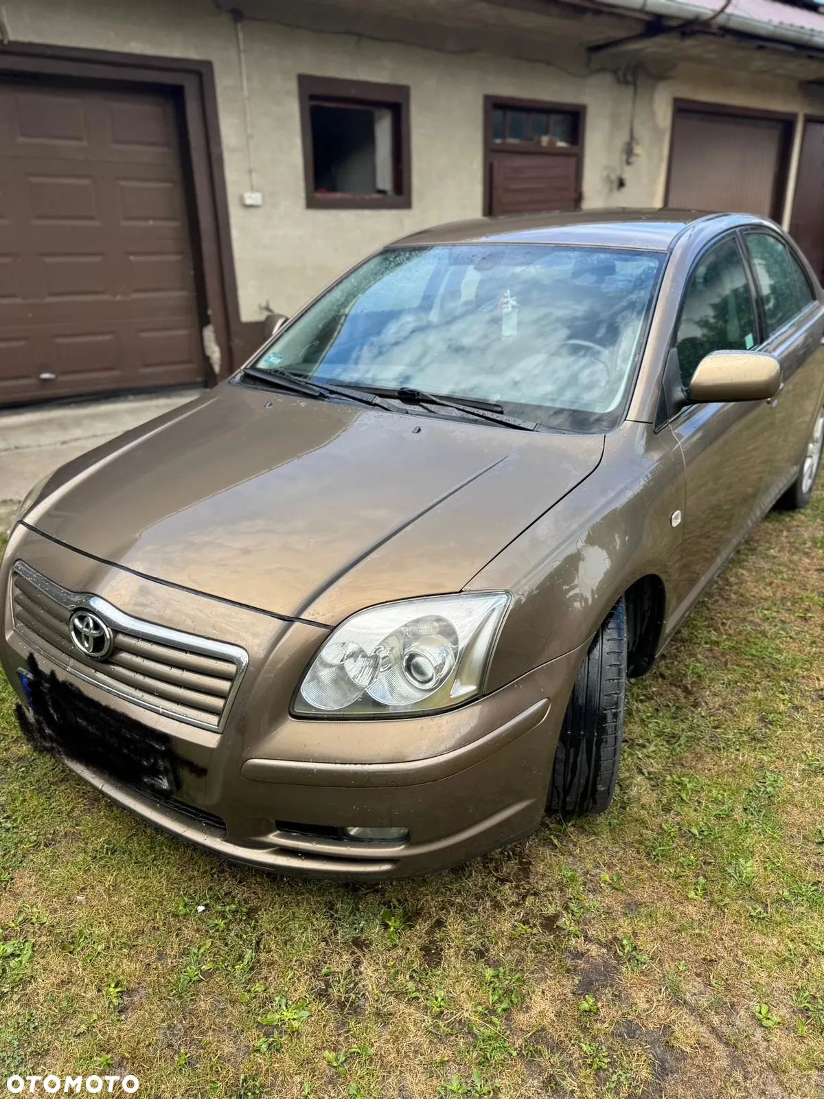 Toyota Avensis - 1