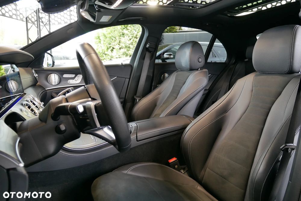 Mercedes-Benz Klasa E 220 d 4Matic 9G-TRONIC AMG Line - 12