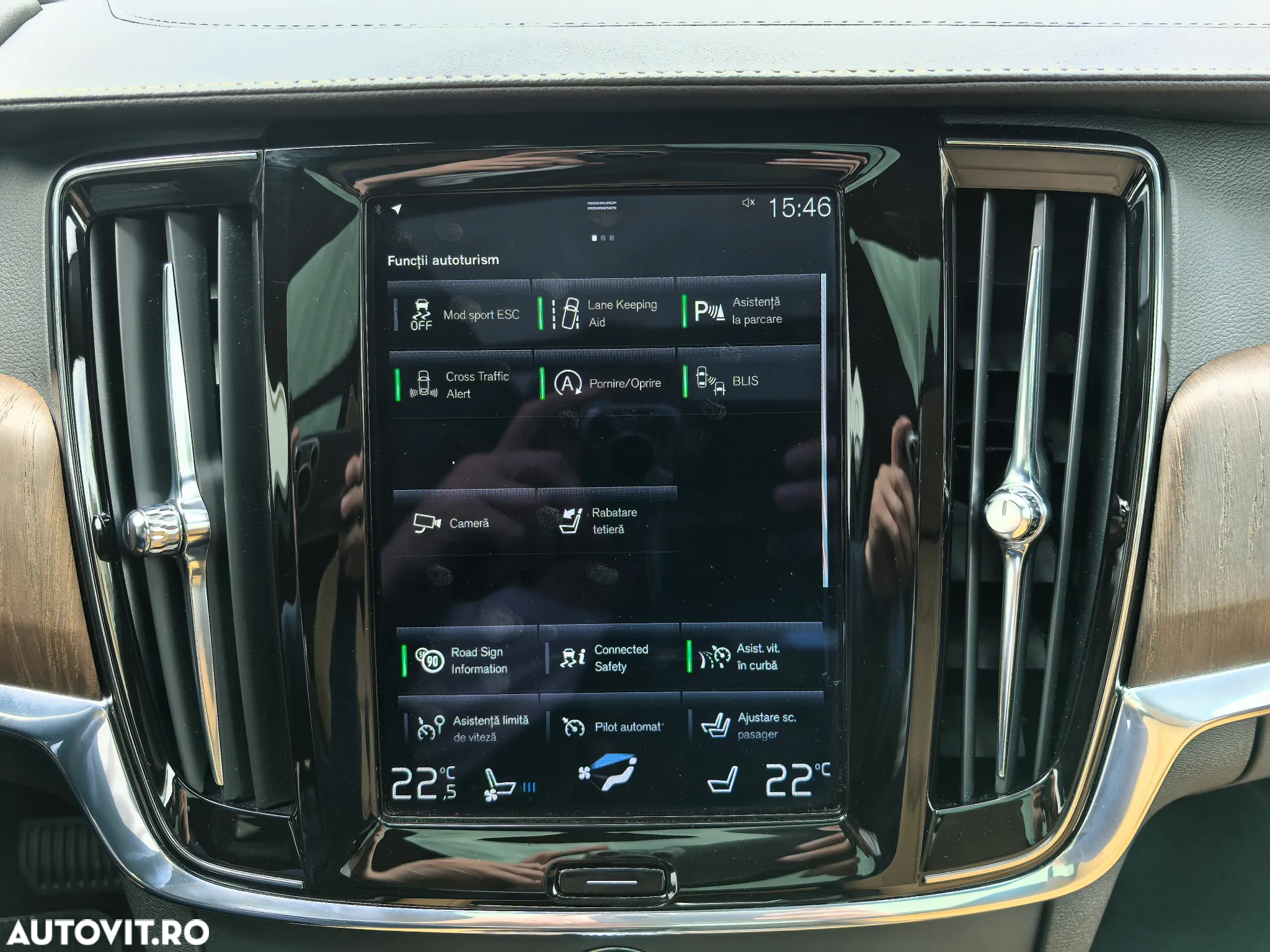 Volvo V90 Cross Country B4 D AWD Ultimate - 27