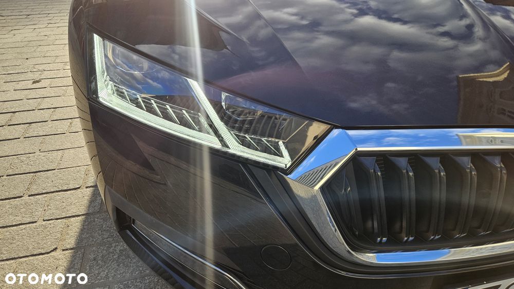 Skoda Octavia 2.0 TDI DSG Edition - 2