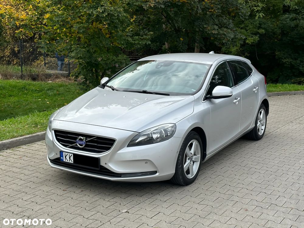 Volvo V40 D4 Drive-E Momentum - 1