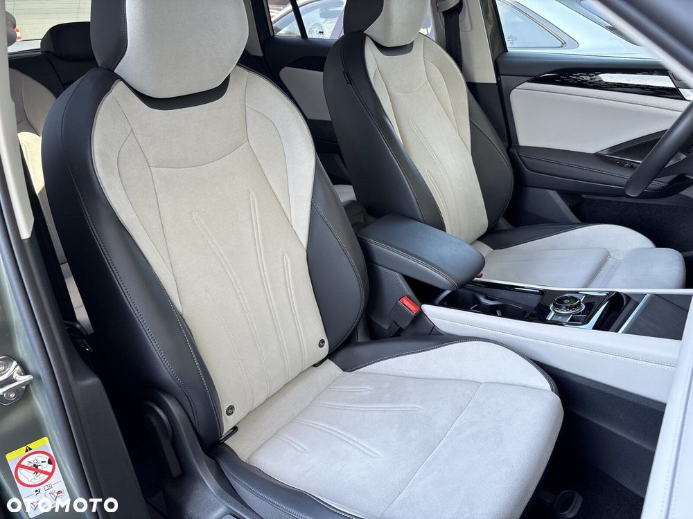 Volkswagen Tiguan - 35