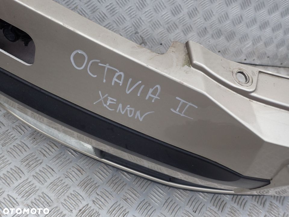 ZDERZAK PRZÓD SKODA OCTAVIA II SPRYSKI XENON RADOM - 4