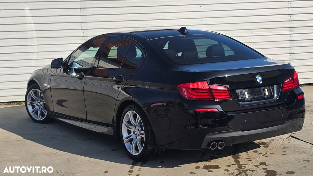 BMW Seria 5 520d Sport-Aut. - 11