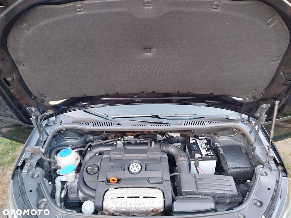 Volkswagen Touran - 26