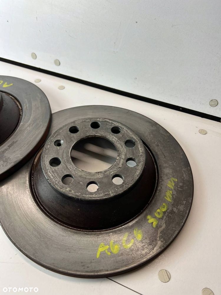 Tarcza hamulca tylnego 300mm Audi A6 S6 C6 4F 2010 TYŁ KOMPLET - 2