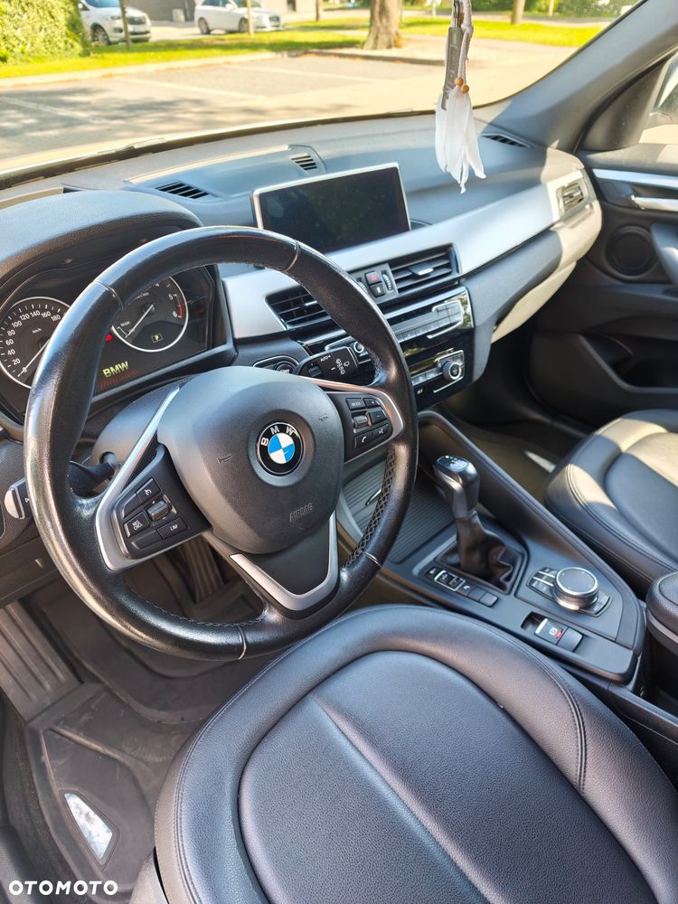 BMW X1 sDrive18d - 10