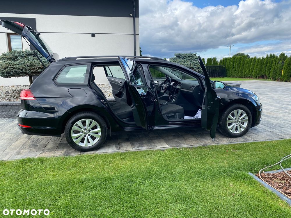 Volkswagen Golf - 41
