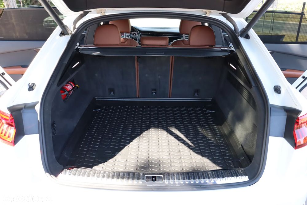Audi Q8 55 TFSI quattro tiptronic - 16