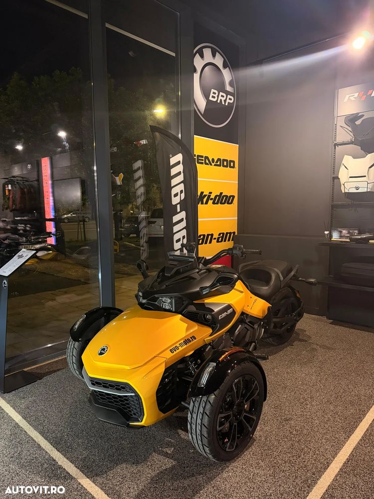 Can-Am Spyder - 5