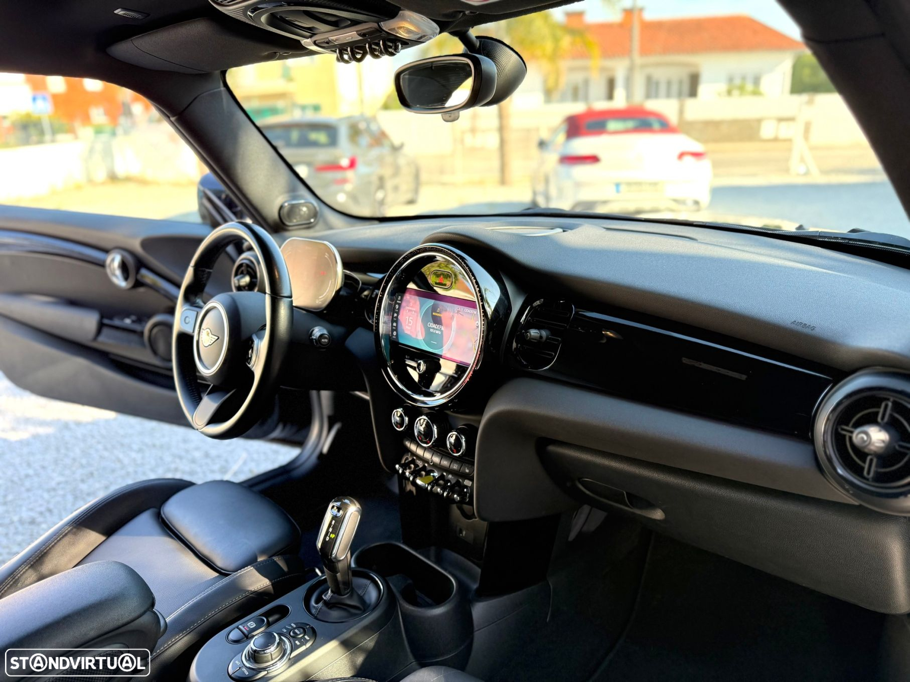 MINI 3 Portas Cooper SE Premium Extra Essential - 17