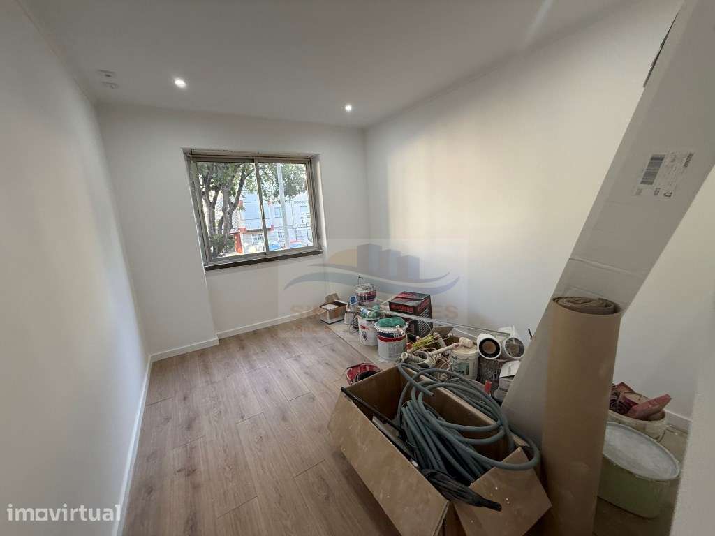 T2 Totalmente Remodelado | Varanda nos Quartos | Cozinha Equipada - Grande imagem: 2/5