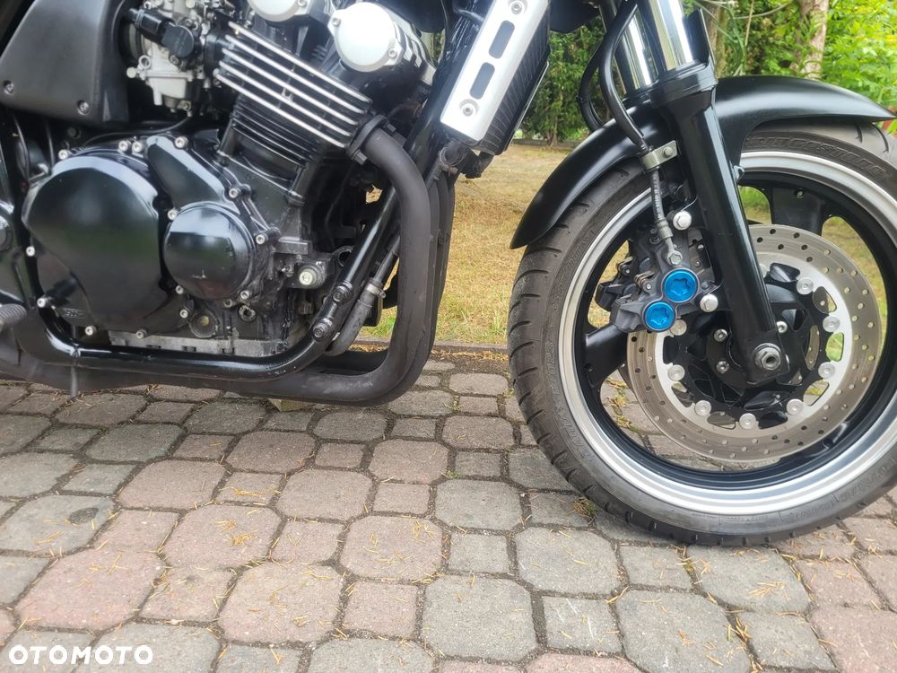 Yamaha FZS - 17
