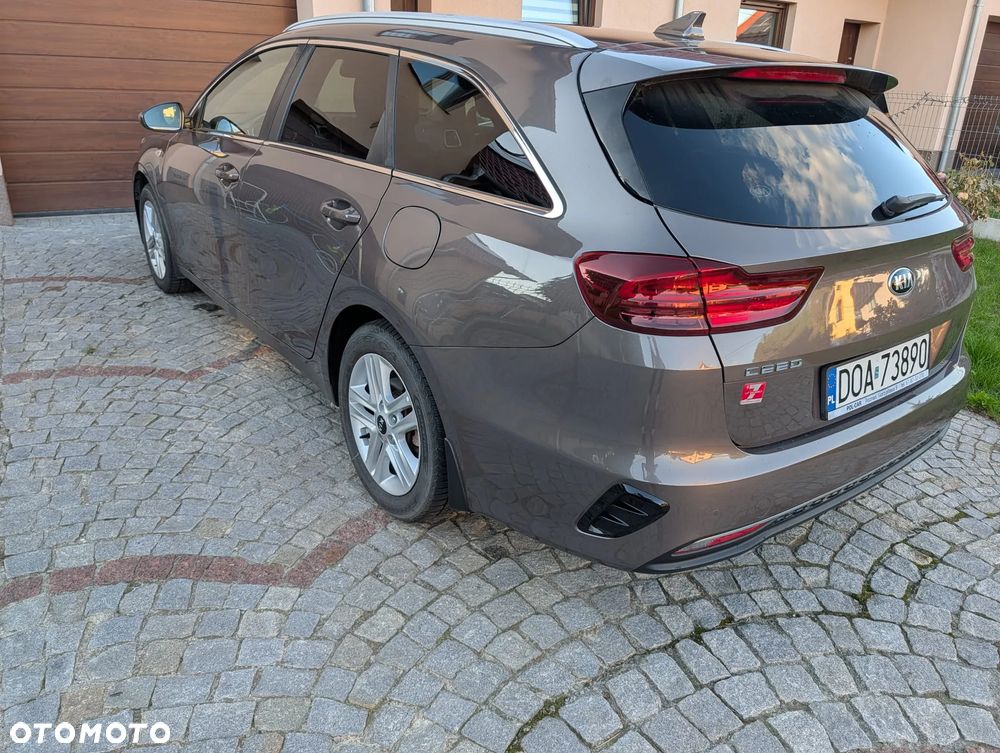 Kia Ceed - 7