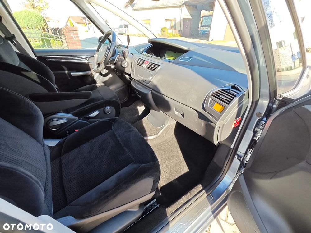 Citroën C4 Picasso 2.0 16V Exclusive - 22