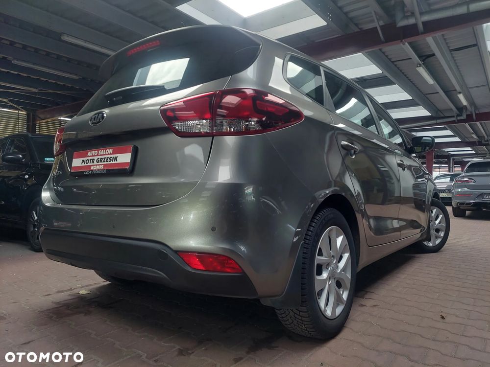 Kia Carens 1.6 GDI L - 8