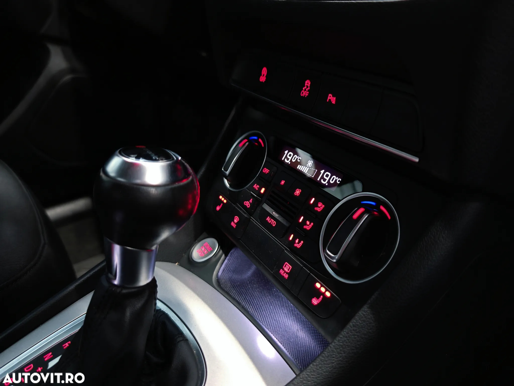Audi Q3 2.0 35 TDI S tronic - 11