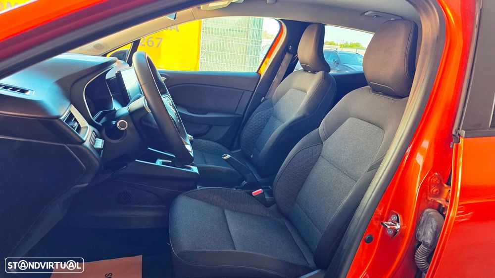 Renault Clio 1.0 TCe Exclusive - 23