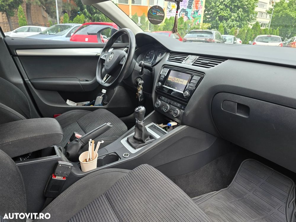 Skoda Octavia 2.0 TDI Style - 3