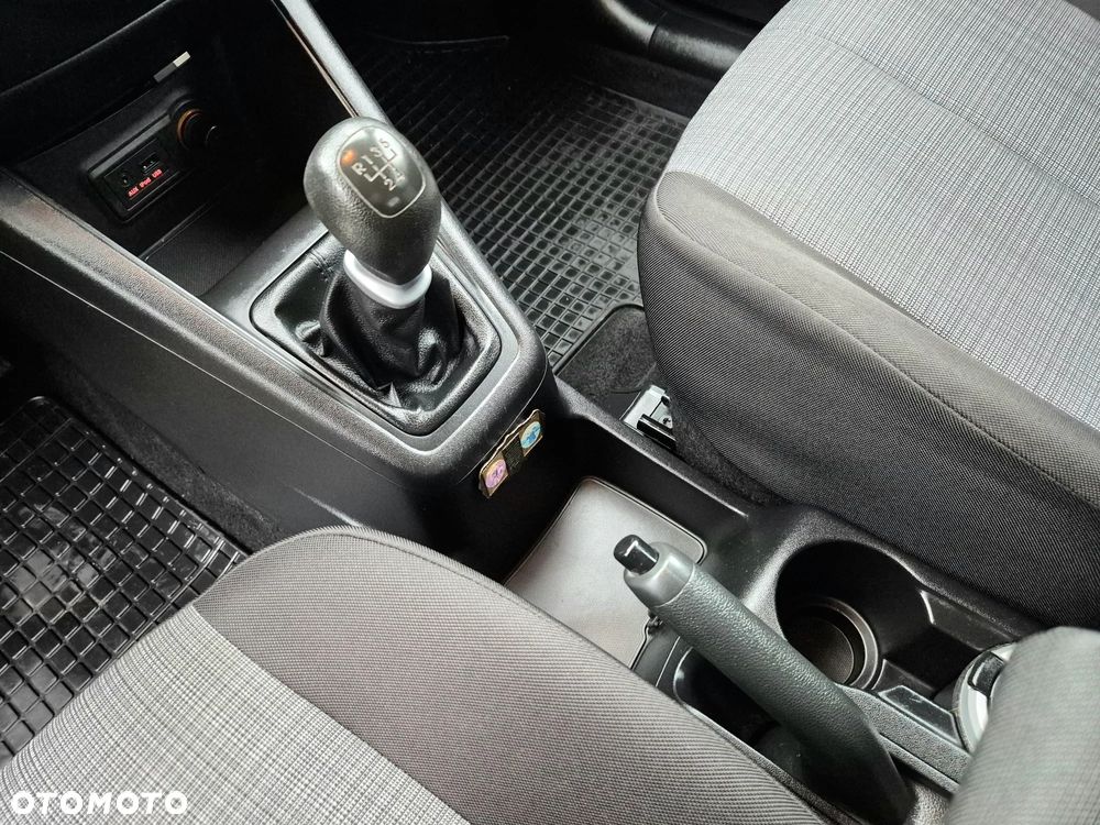 Kia Venga 1.4 S - 13