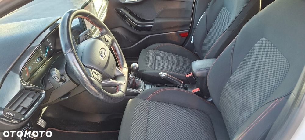 Ford Fiesta 1.0 EcoBoost S&S ST-LINE - 10