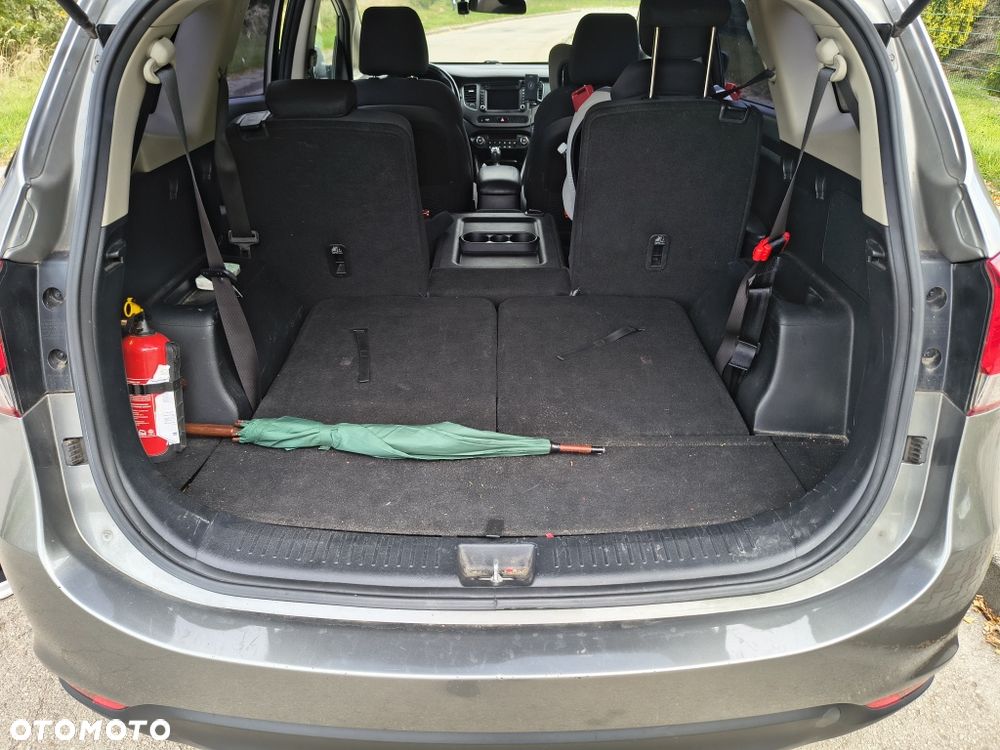 Kia Carens - 13