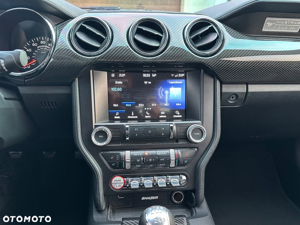 Ford Mustang 5.0 V8 GT - 12