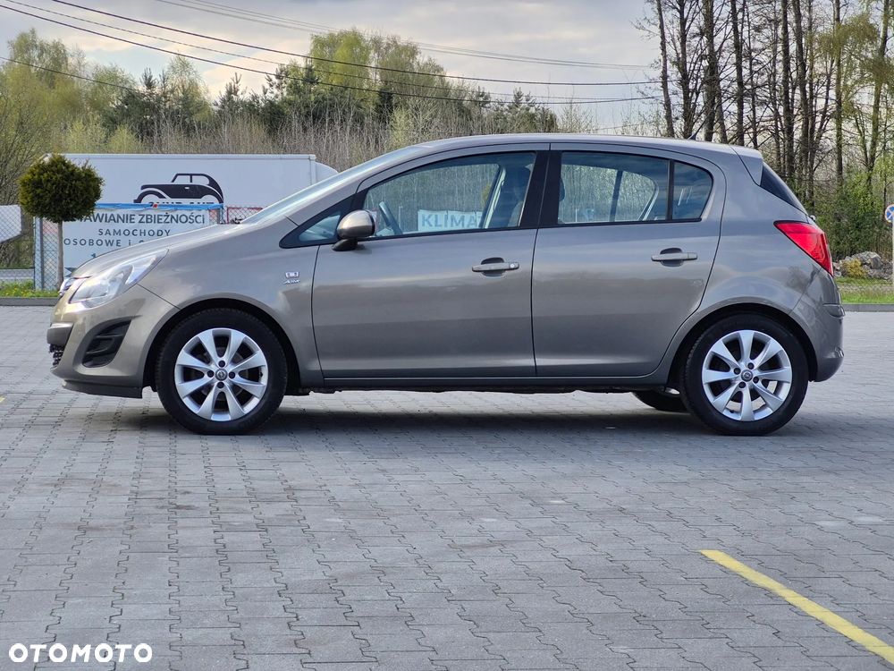 Opel Corsa 1.4 16V Active - 11