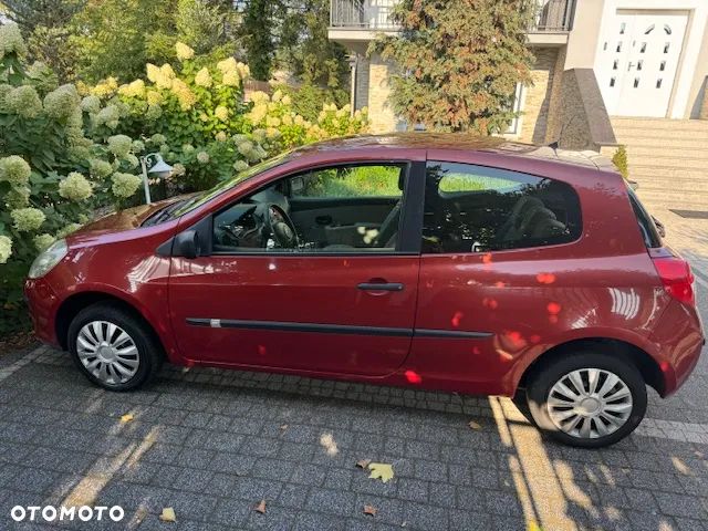 Renault Clio 1.2 16V 75 Collection - 5