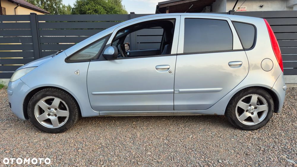 Mitsubishi Colt - 2