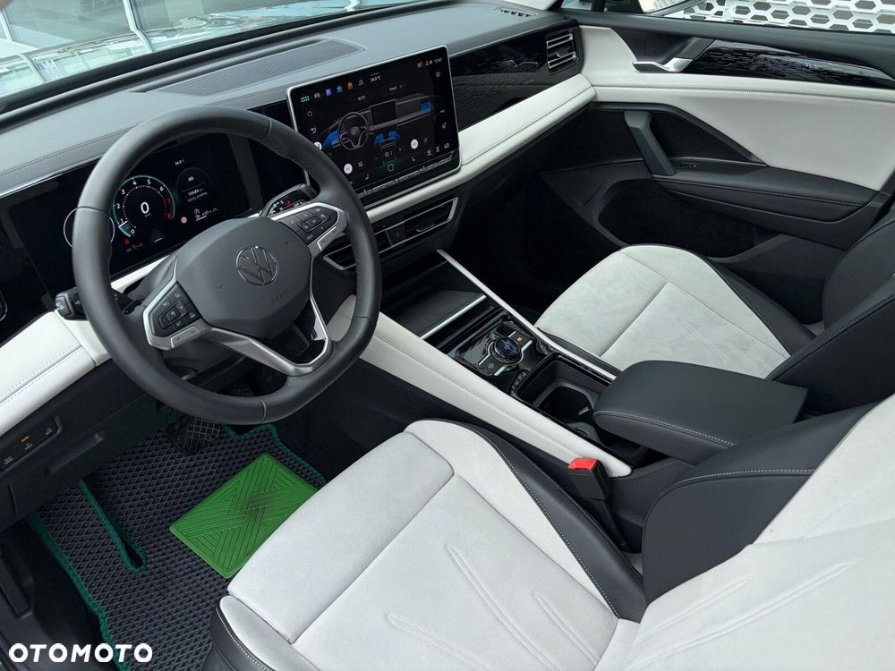 Volkswagen Tiguan - 12