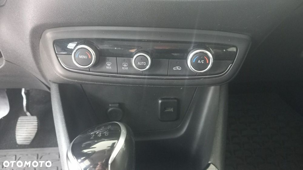 Opel Crossland X 1.2 T GPF Elite S&S - 19