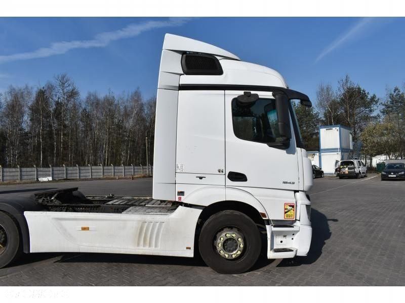 Mercedes-Benz Actros - 12