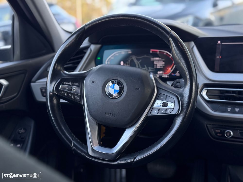 BMW 116 d Aut. Sport Line - 9