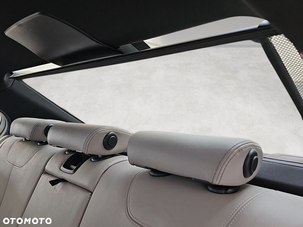 BMW Seria 3 335i xDrive Sport Line - 39
