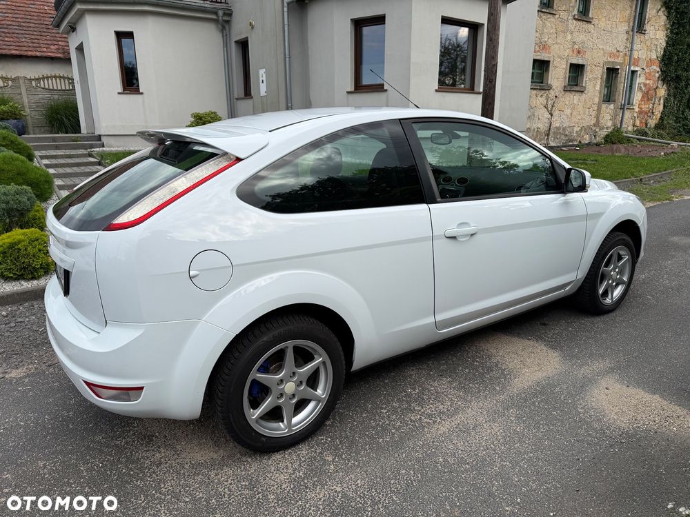 Ford Focus 1.6 16V Style+ - 5