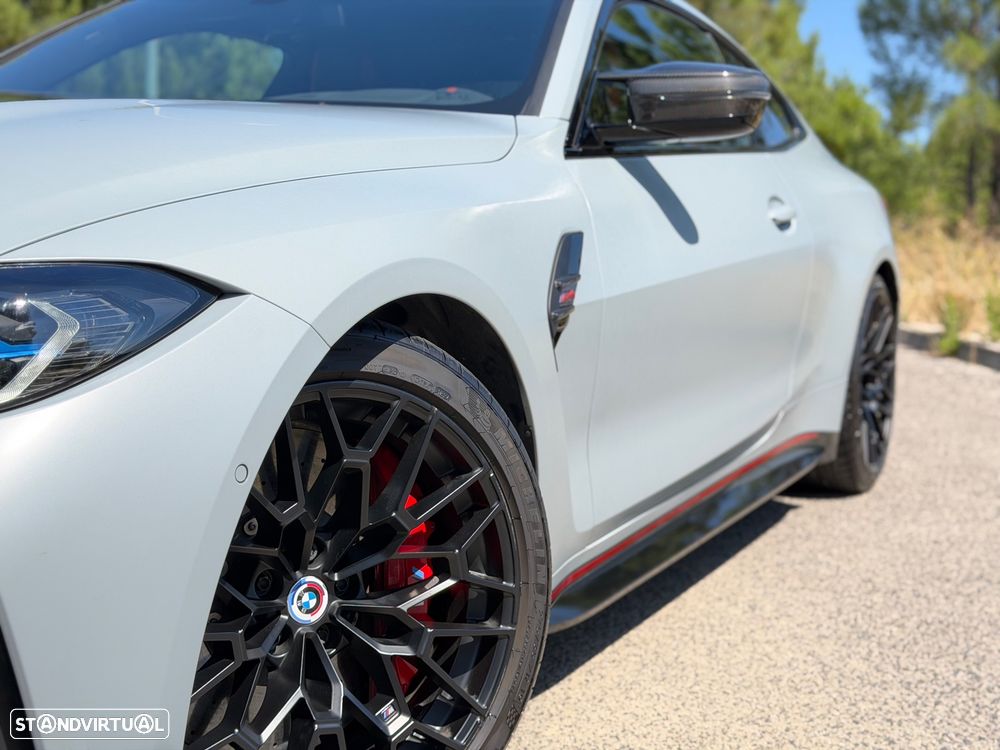 BMW M4 CSL - 26