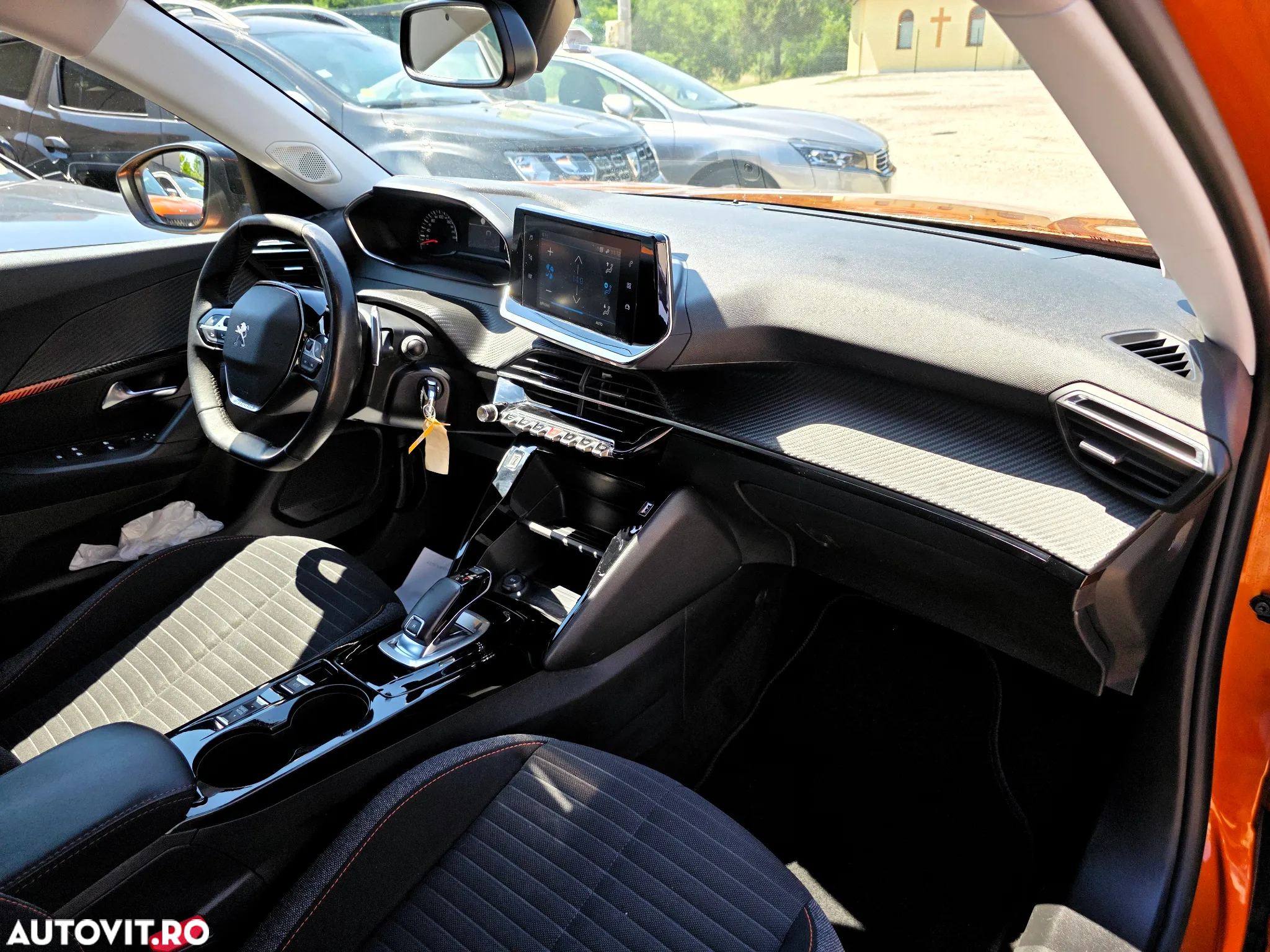Peugeot 2008 PureTech 130 EAT8 Allure - 15