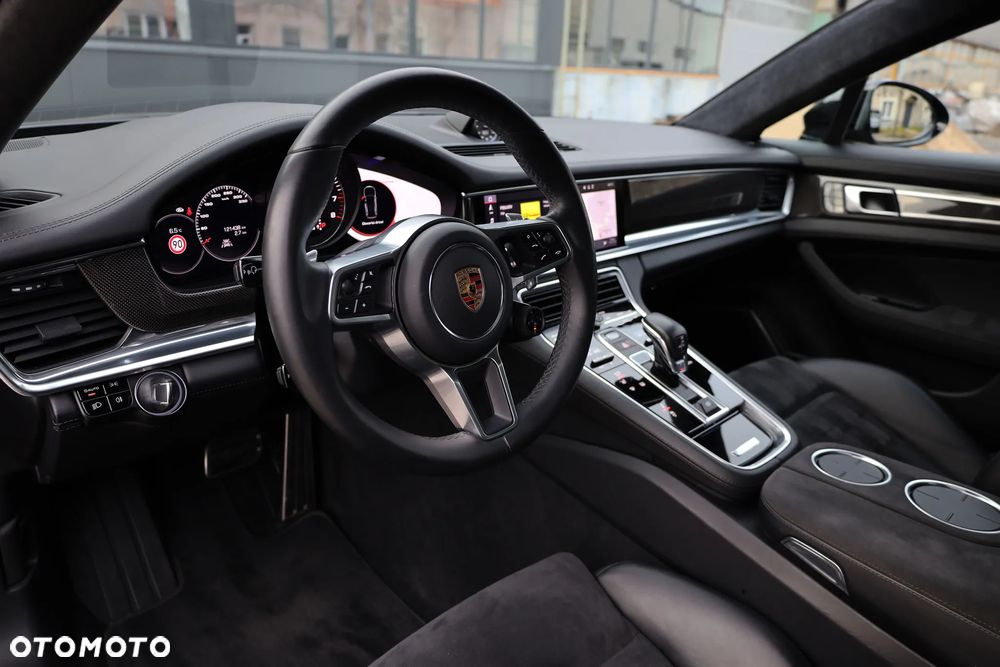 Porsche Panamera GTS - 14