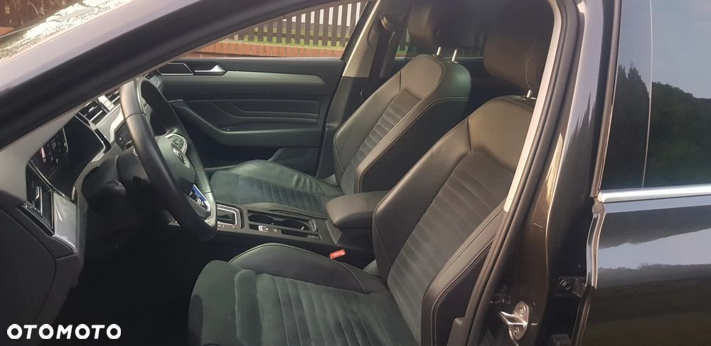 Volkswagen Passat - 22