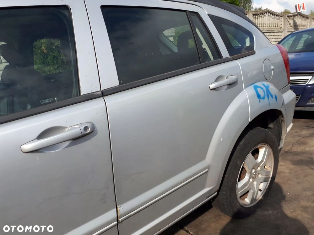 DODGE CALIBER 06-09 2.0 CRD OŚWIETLENIE KABINY LAMPKA PODSUFITKI - 12