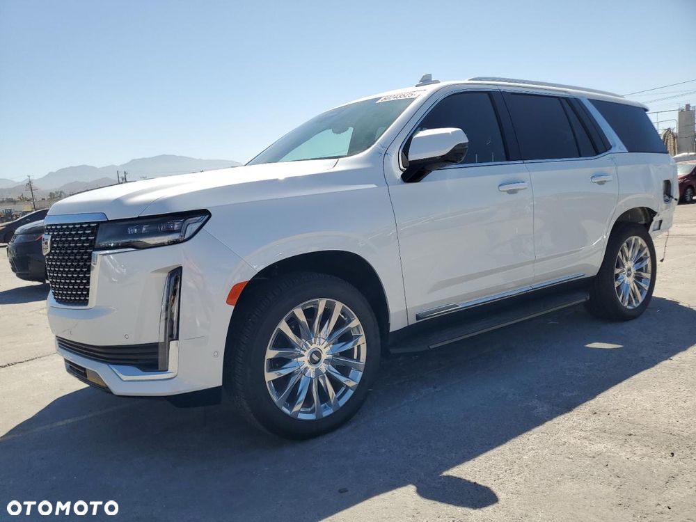 Cadillac Escalade - 2