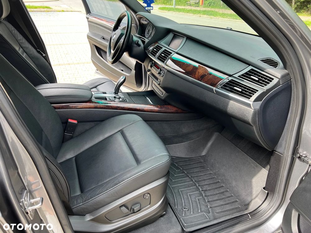 BMW X5 xDrive35d - 9