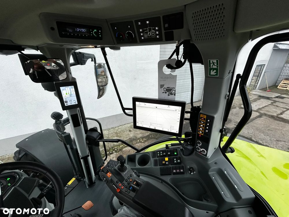 Claas ARION 630 CMATIC - 10