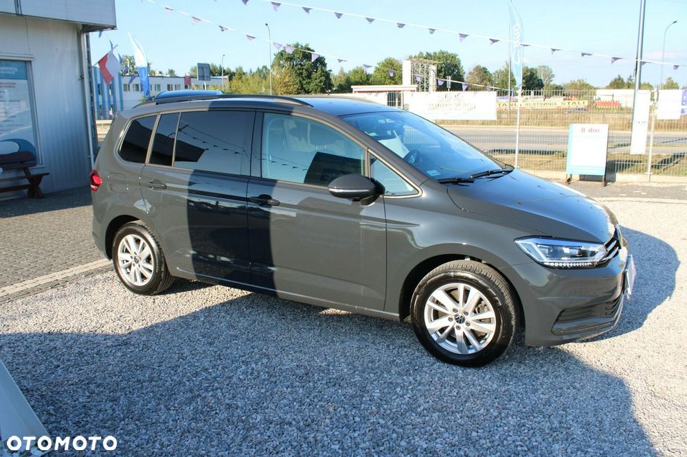 Volkswagen Touran - 5