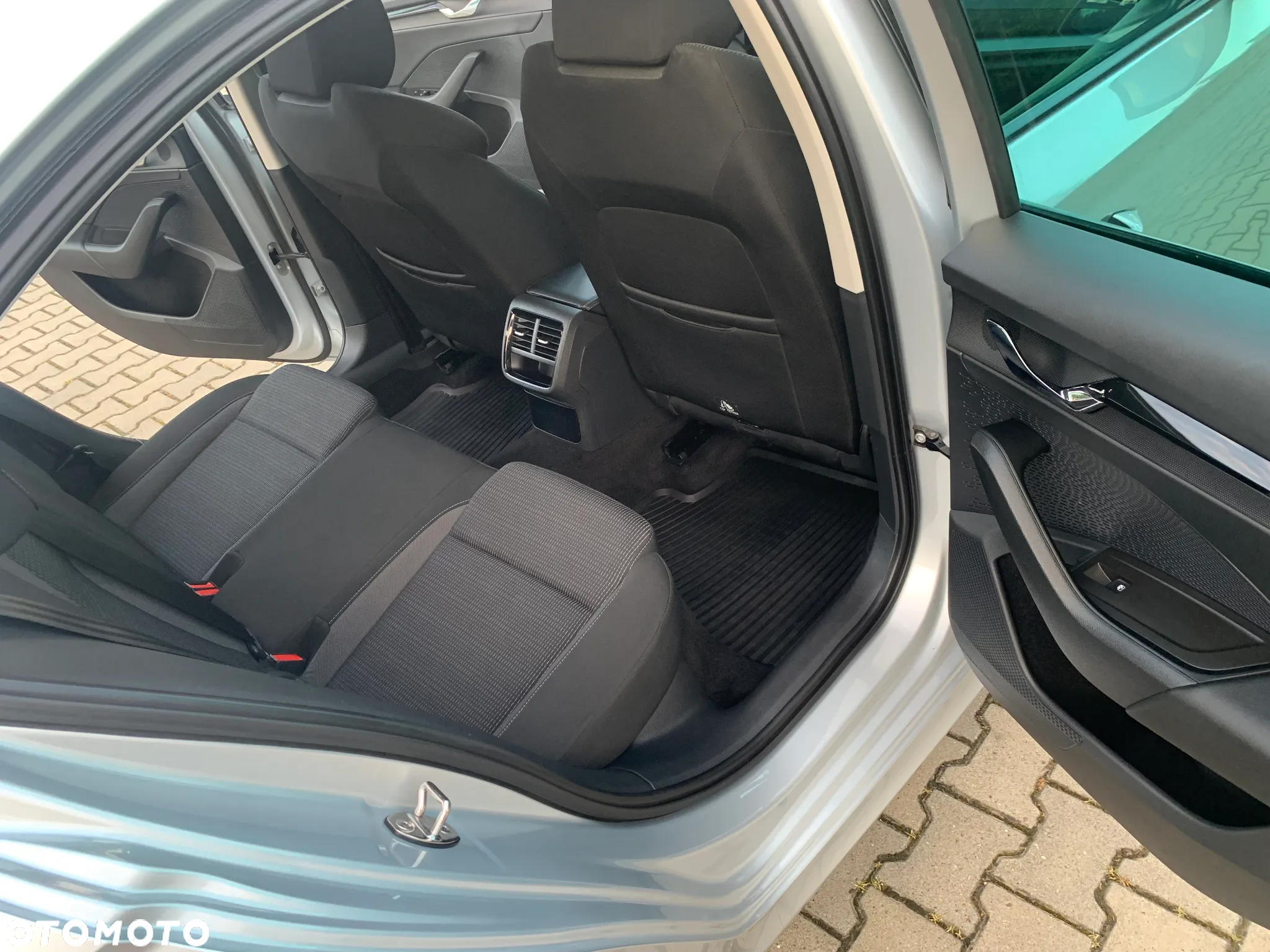 Skoda Octavia 1.5 TSI ACT Ambition - 16