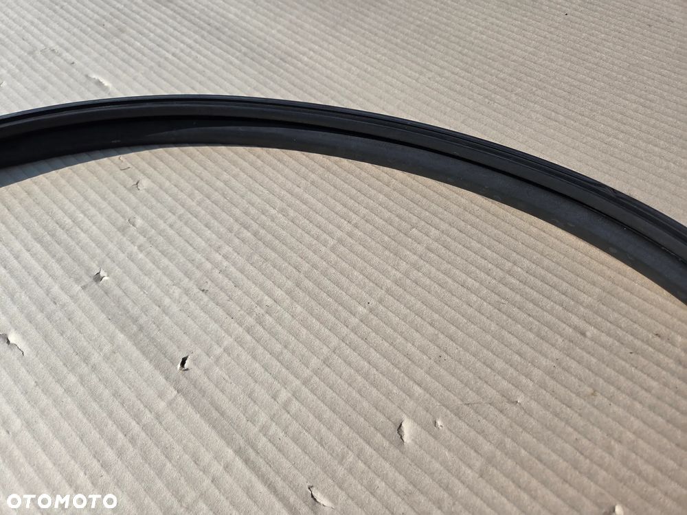 Uszczelka karoseryjna prawa Peugeot 508 II SW - 6